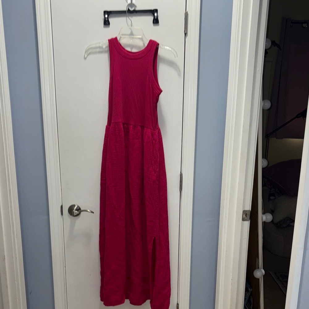 LOFT Beach  Fuchsia dress size small